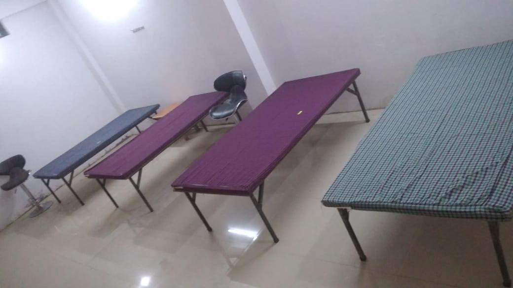 Nityanand Bed and Breakfast Allāhābād Junction Buitenkant foto