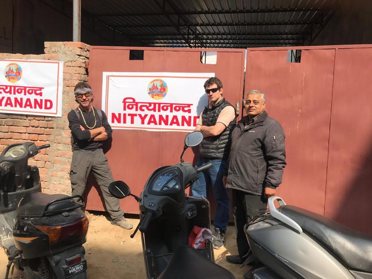 Nityanand Bed and Breakfast Allāhābād Junction Buitenkant foto